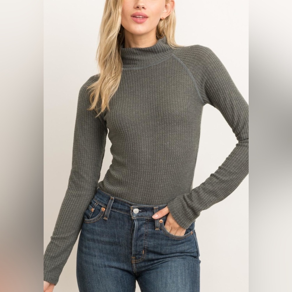 Hem & Thread gray bodysuit